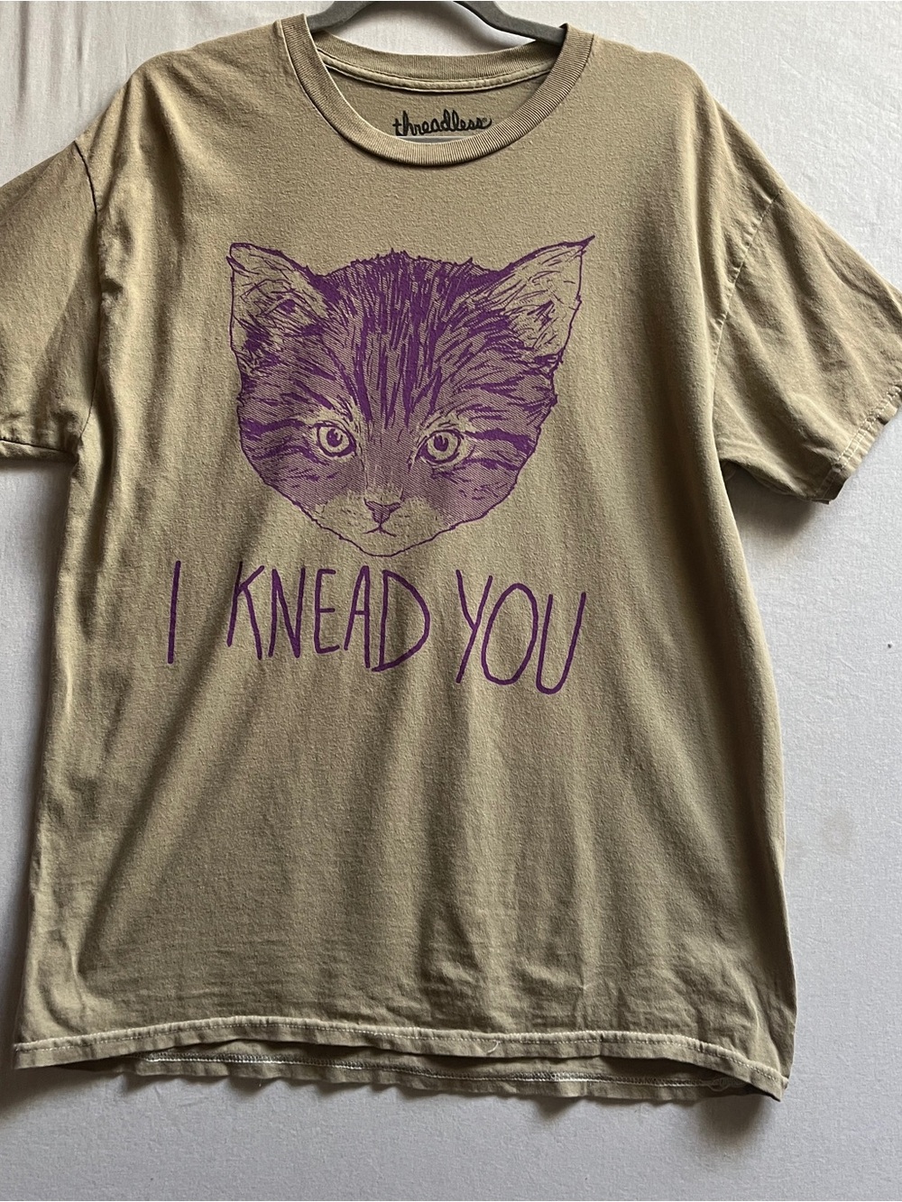 Threadless I Knead You Purple Cat Graphic T-Shirt Sz M
